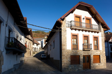 Atardecer en Ezcaroz, Navarra, España