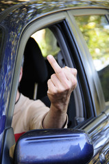 Autofahrer Stinkefinger