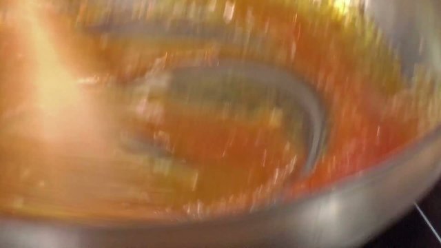 caramelizing apples