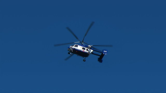 HD - Helicopter in the sky