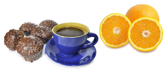 Obraz na płótnie Canvas Desayuno con café bollería y fruta.