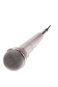 Беспроводной микрофон на белом фоне