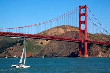 Fotobehang Golden Gate Bridge mit segelboot © Steffen Eichner