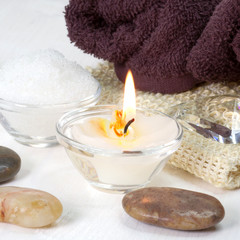 Spa - Arrangement in Braun mit Kerze