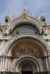 Fototapeta na wymiar Cathedral on Saint Marcus Place in Venice