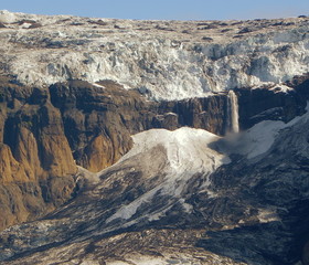 glaciar y cascada © norrie39