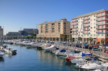 Fototapeta na wymiar portu Savona