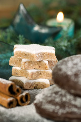 Gingerbread and cinnamon cookies