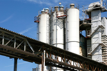 Aussenansicht Zementfabrik