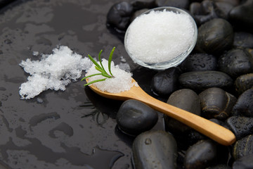 Wellness mit Salz aus dem toten Meer