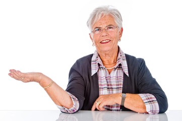 Zufriedene Seniorin