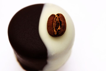 pastry, black&white