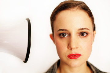 Frau mit Megaphone