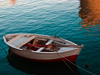 Obraz premium small fishing boat