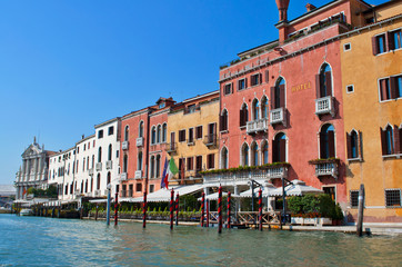 Fototapeta na wymiar Canal view in Venice
