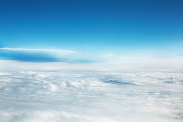 Fototapeta na wymiar Niebo nad chmurami