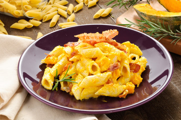 Penne con pancetta e zucca