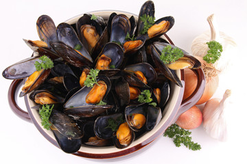 mussels and parsley