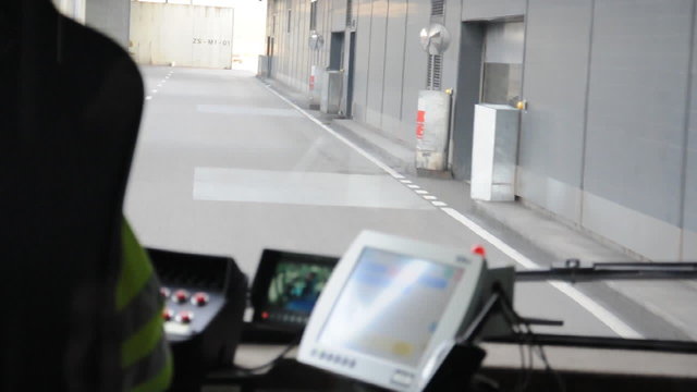 Busfahrt am Flughafen
