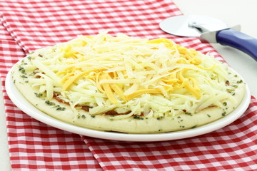 raw italian cheese pizza