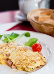 omelet with ham
