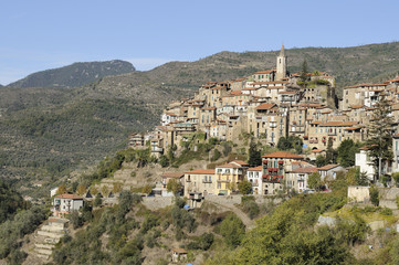 Fototapeta na wymiar apricale village, liguria