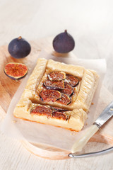 Gourmet tart with figs