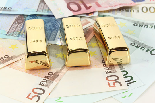 Goldbarren und Euro