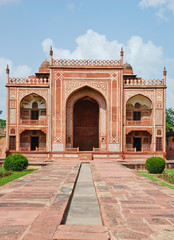 Tomb of I'timād-ud-Daulah , India