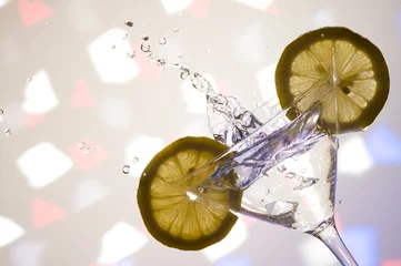 Foto auf Acrylglas Frischer Cocktail © Yaroslav Pavlov