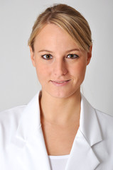 Schönes Portrait einer Medizinerin