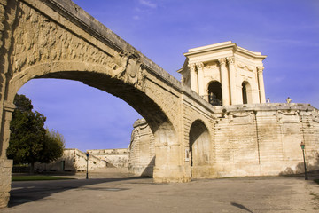 Fototapeta premium Roman aquaduct and Castelo d'agua in Montpellier