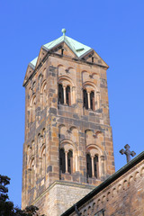 Fototapeta na wymiar ein Kirchturm der St. Ludgeri Kirche, Münster