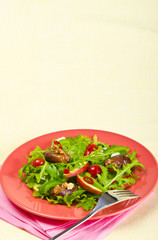 Rucola Salat mit Datteln,Apfel und Tomate