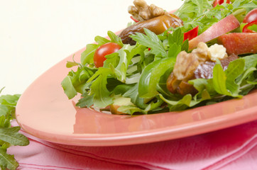 Rucola Salat mit Datteln,Apfel und Tomate