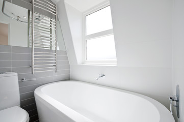 loft en-suite bathroom