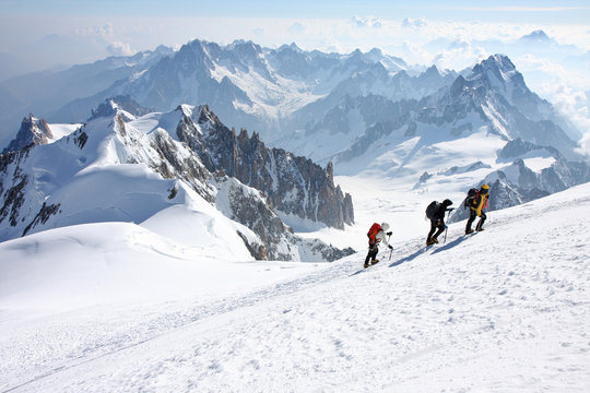 Alpinistes vers le Mont Blanc