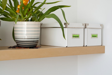 B&uuml;roregal Detail