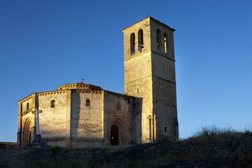 Fototapeta na wymiar Kościół Vera Cruz w ostatnich promieniach słońca