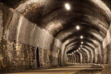 Abwaschbare Tapeten Tunnel Gebogener Tunnel