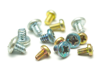カラフルなネジ