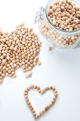 Corazon con garbanzos