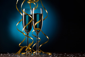 Obraz na płótnie Canvas Pair glass of champagne