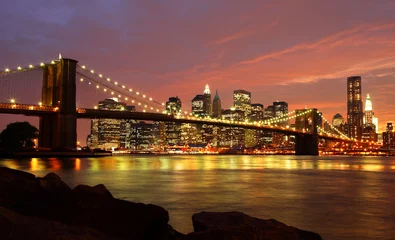 Tuinposter Brooklyn Bridge mit Skyline bei Nacht © buellom