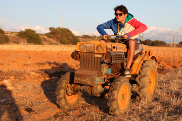 Fahrt auf dem Traktor