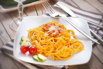 Spaghetti alla chitarra con verdure