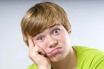 Gelangweilter Teenager