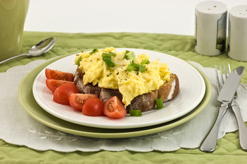 Scrambled eggs with cherry tomatoes