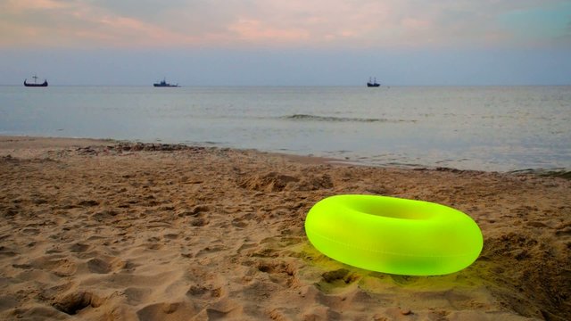 Schwimmring,  Spiel und Spa&szlig; am Strand
