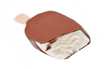 Eis am Stiel abgebissen